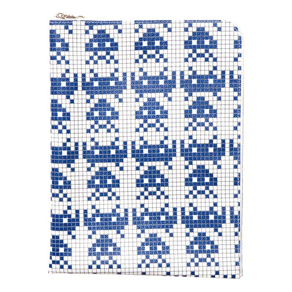 SPACE INVADERSMLE DOCUMENT CASE